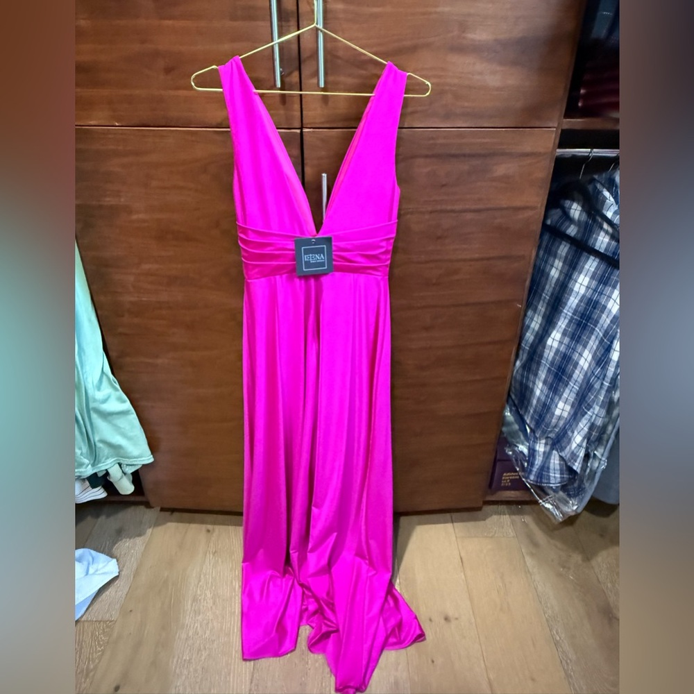 Mac Duggal V-Neck Fuchsia Evening Gown with High Slit size 2 NWT - Picture 6 of 10